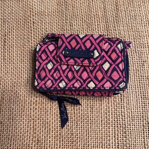 Vera Bradley Quilted Katalina Pink Diamonds Small Zip Around Wristlet Wallet